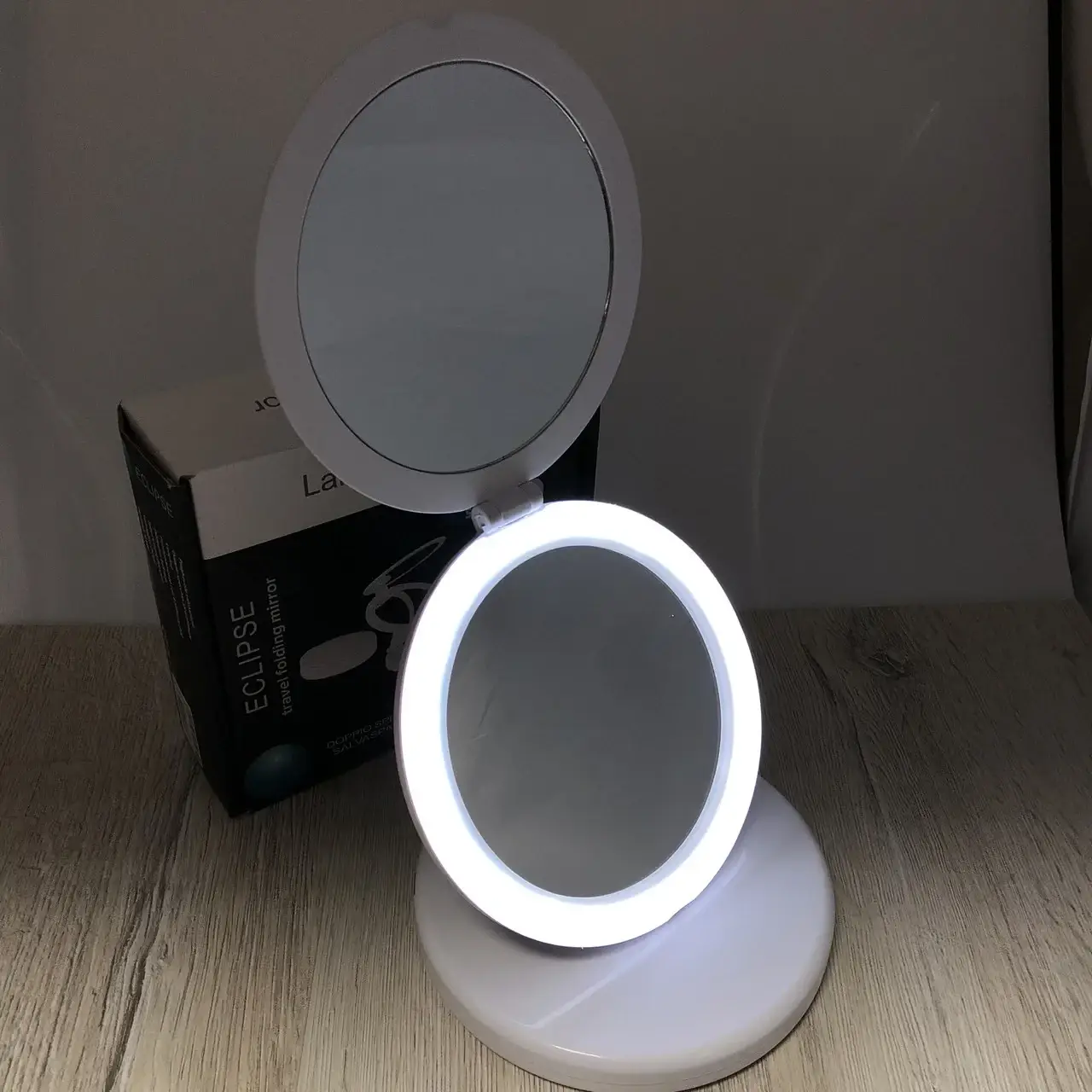 4082295113_zerkalo-s-led.png