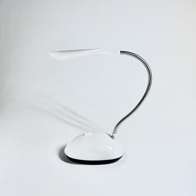 4212124480_nastilna-led-lampa.png
