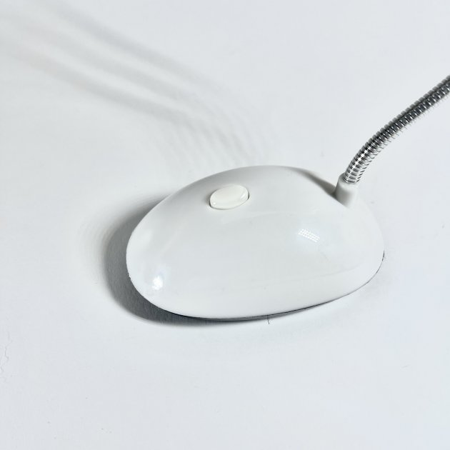 4212124648_nastilna-led-lampa.png