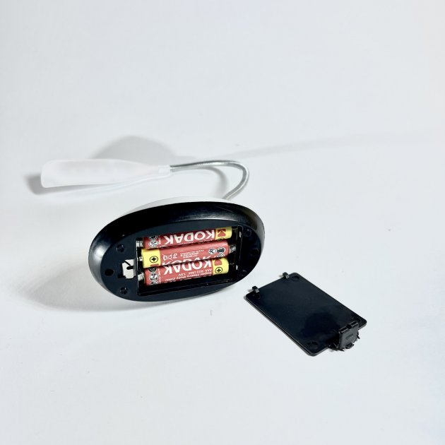 4212124940_nastilna-led-lampa.png