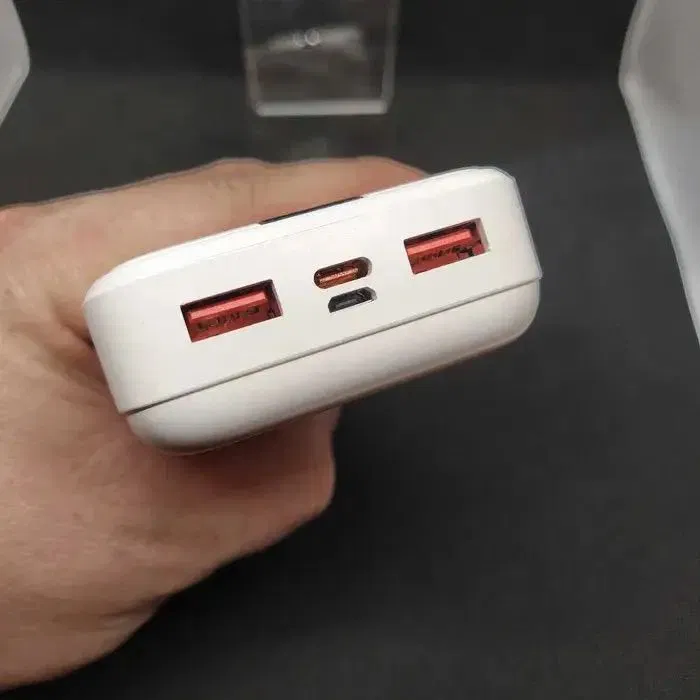 4785234580_universalnyj-power-bank.png