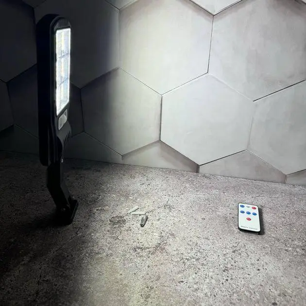 6936681499_vulichna-lampa-na.png